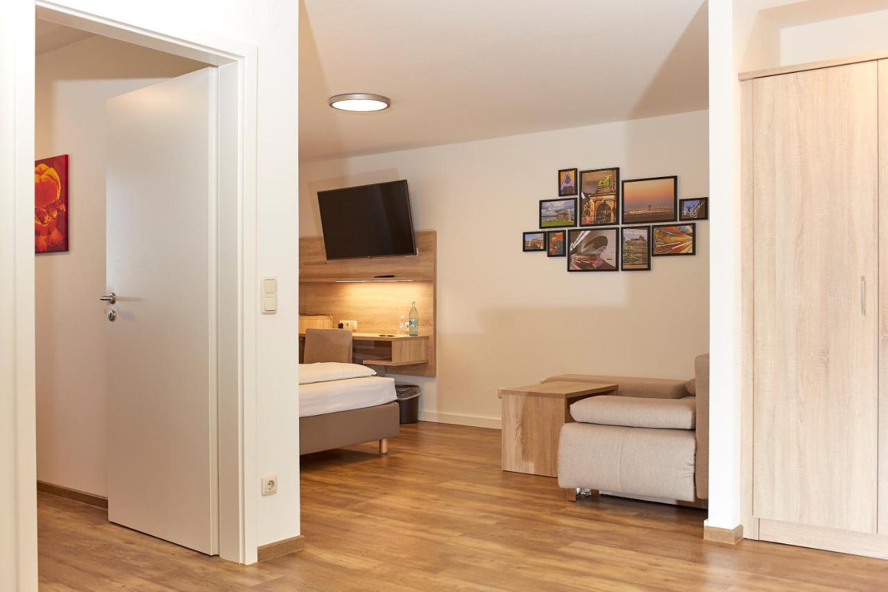 Hotel Cristal Nuremberg Bagian luar foto