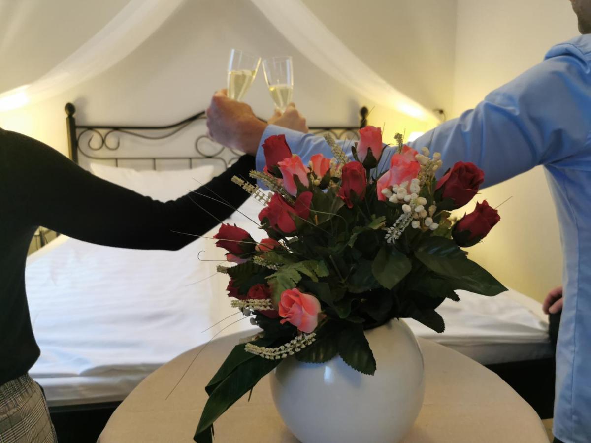 Hotel Cristal Nuremberg Bagian luar foto