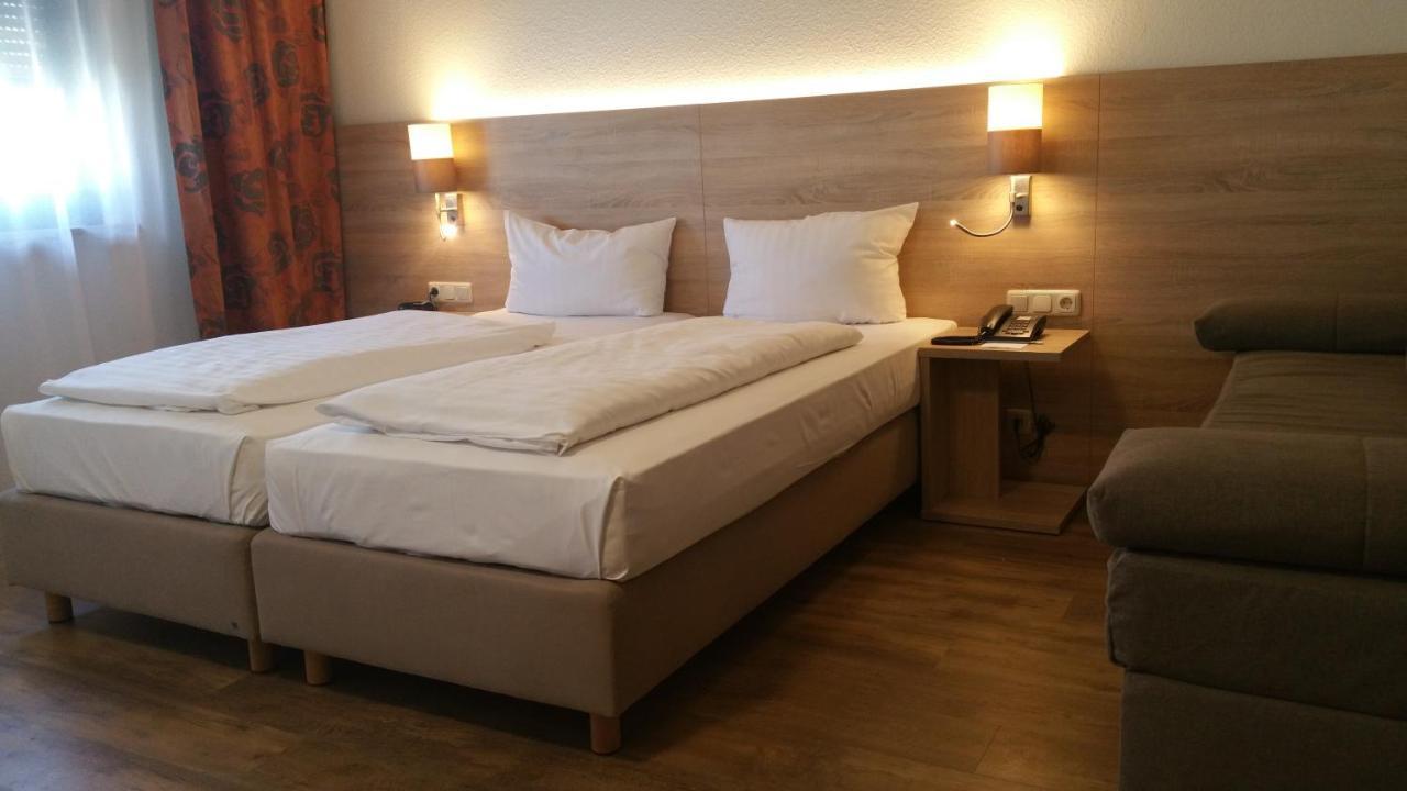 Hotel Cristal Nuremberg Bagian luar foto