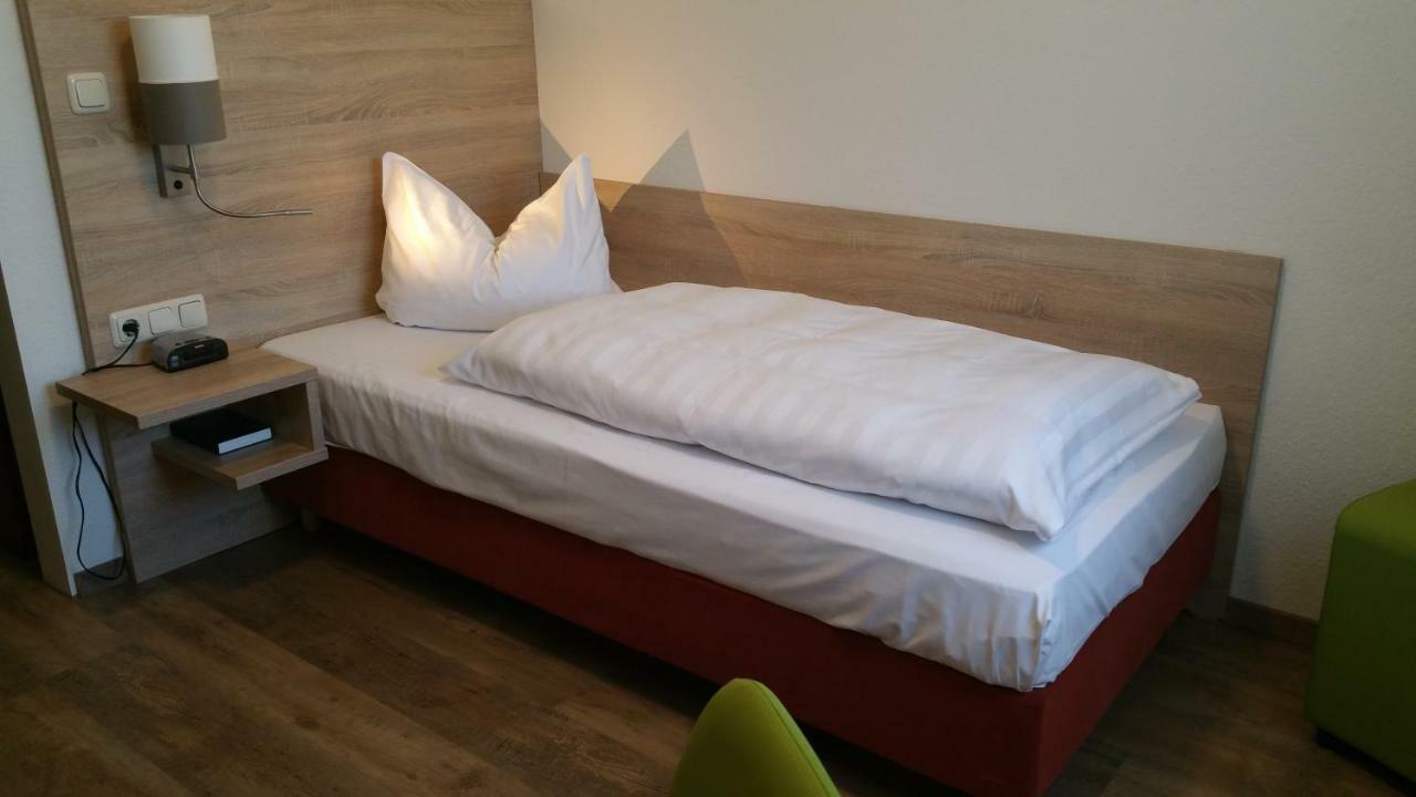 Hotel Cristal Nuremberg Bagian luar foto