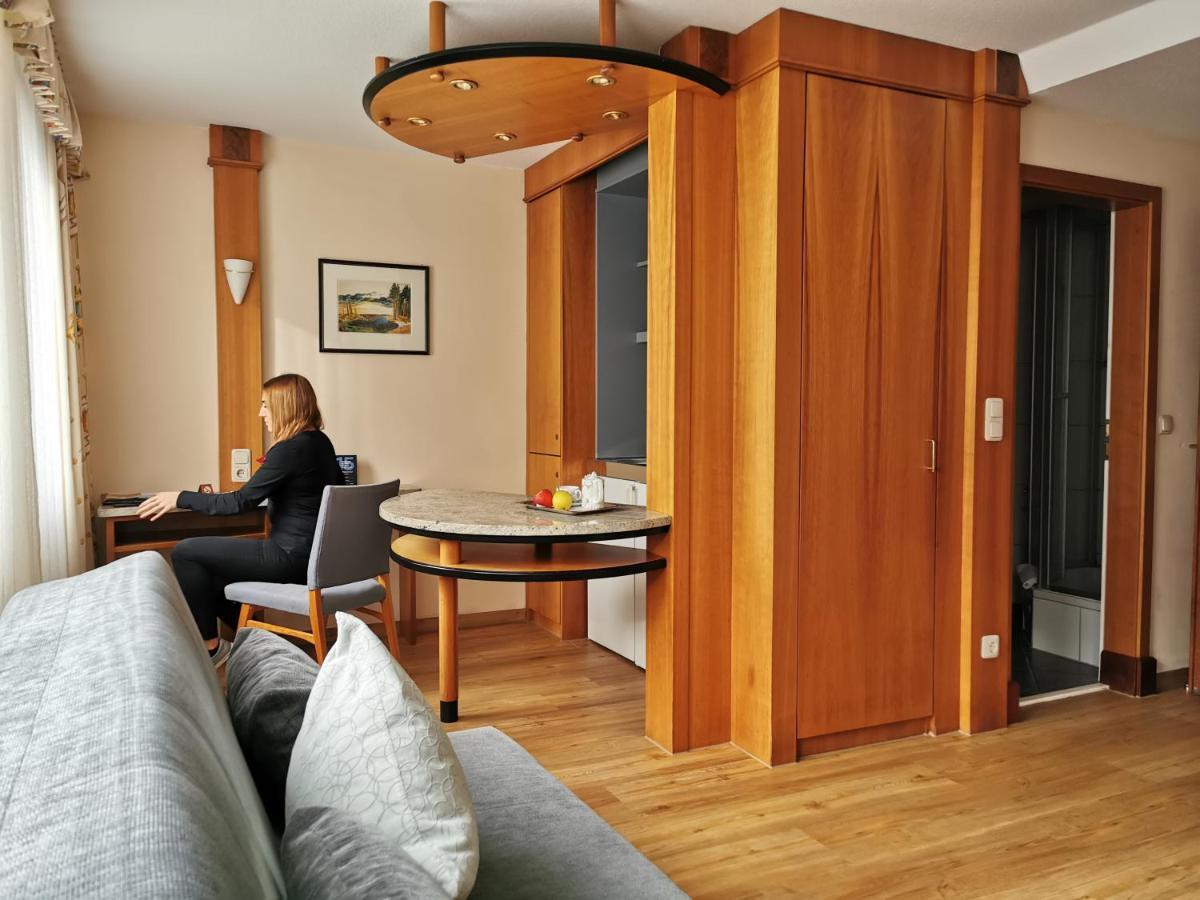 Hotel Cristal Nuremberg Bagian luar foto