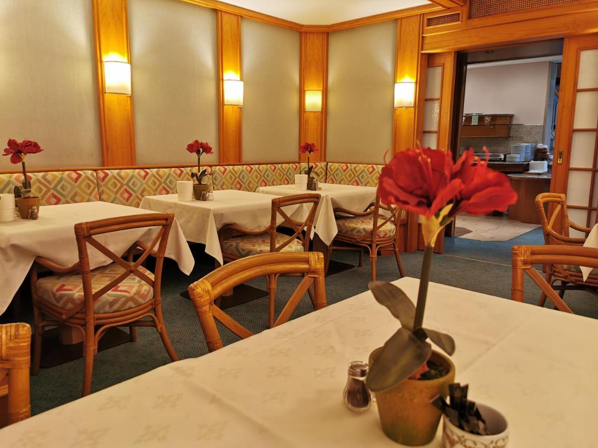Hotel Cristal Nuremberg Bagian luar foto