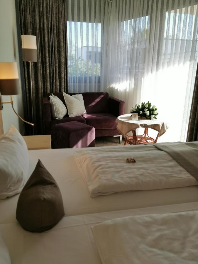 Hotel Cristal Nuremberg Bagian luar foto