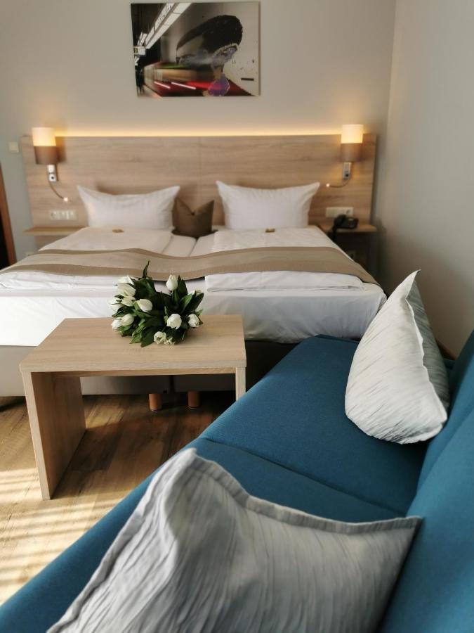 Hotel Cristal Nuremberg Bagian luar foto