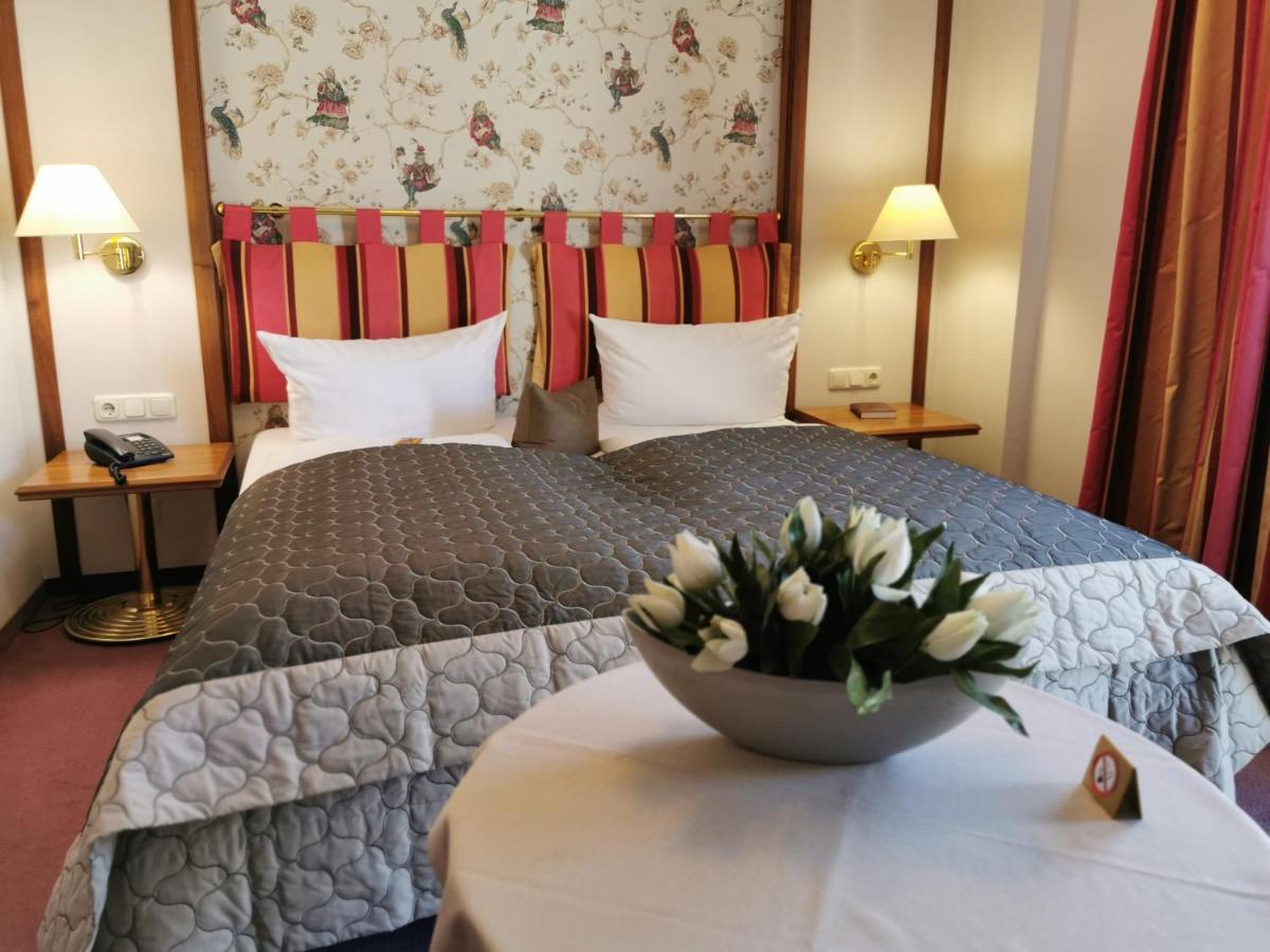 Hotel Cristal Nuremberg Bagian luar foto